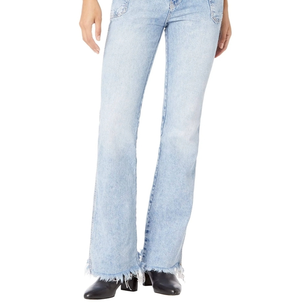 We The Free Izzy Light Blue Flare Jeans Raw Hem Size 30